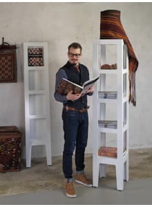 Stoječe stojalo za časopise in revije